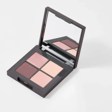 Izteiksmīga harmonija acu ēnu palete